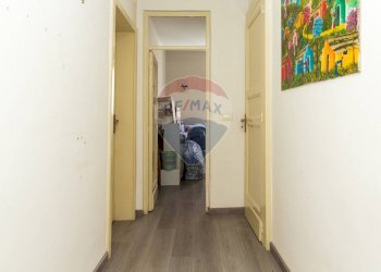 Hall / corridoio - Semi-detached house VIA ETNA
 
72, San Giovanni la Punta - photo 11