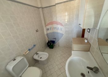 Bagno - Trilocale Piazza Carmine
 
17, Augusta - foto 13