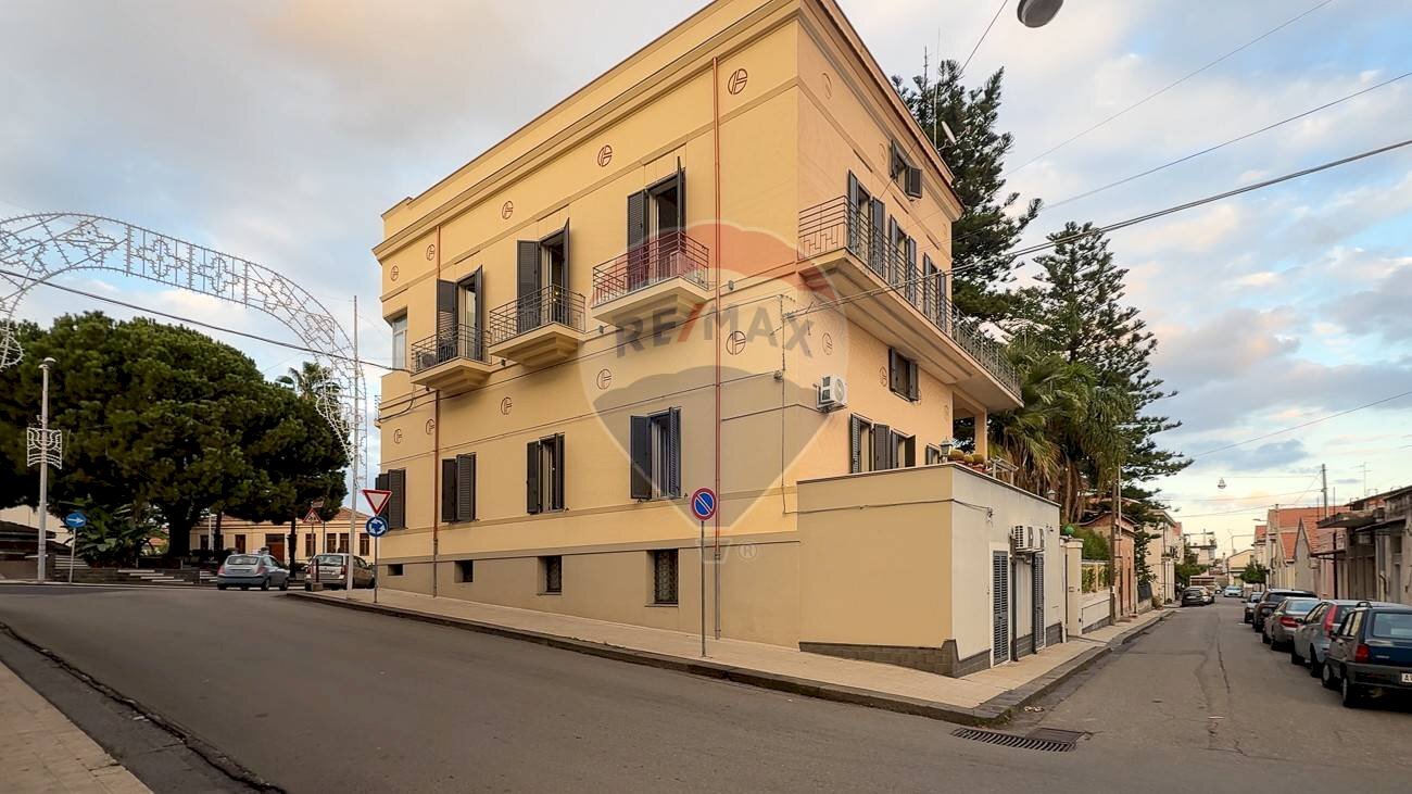 Edificio all\'aperto - Residence Piazza VI novembre
6, Mascali - photo 2