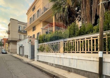 Edificio all\'aperto - Residence Piazza VI novembre
 
6, Mascali - foto 13