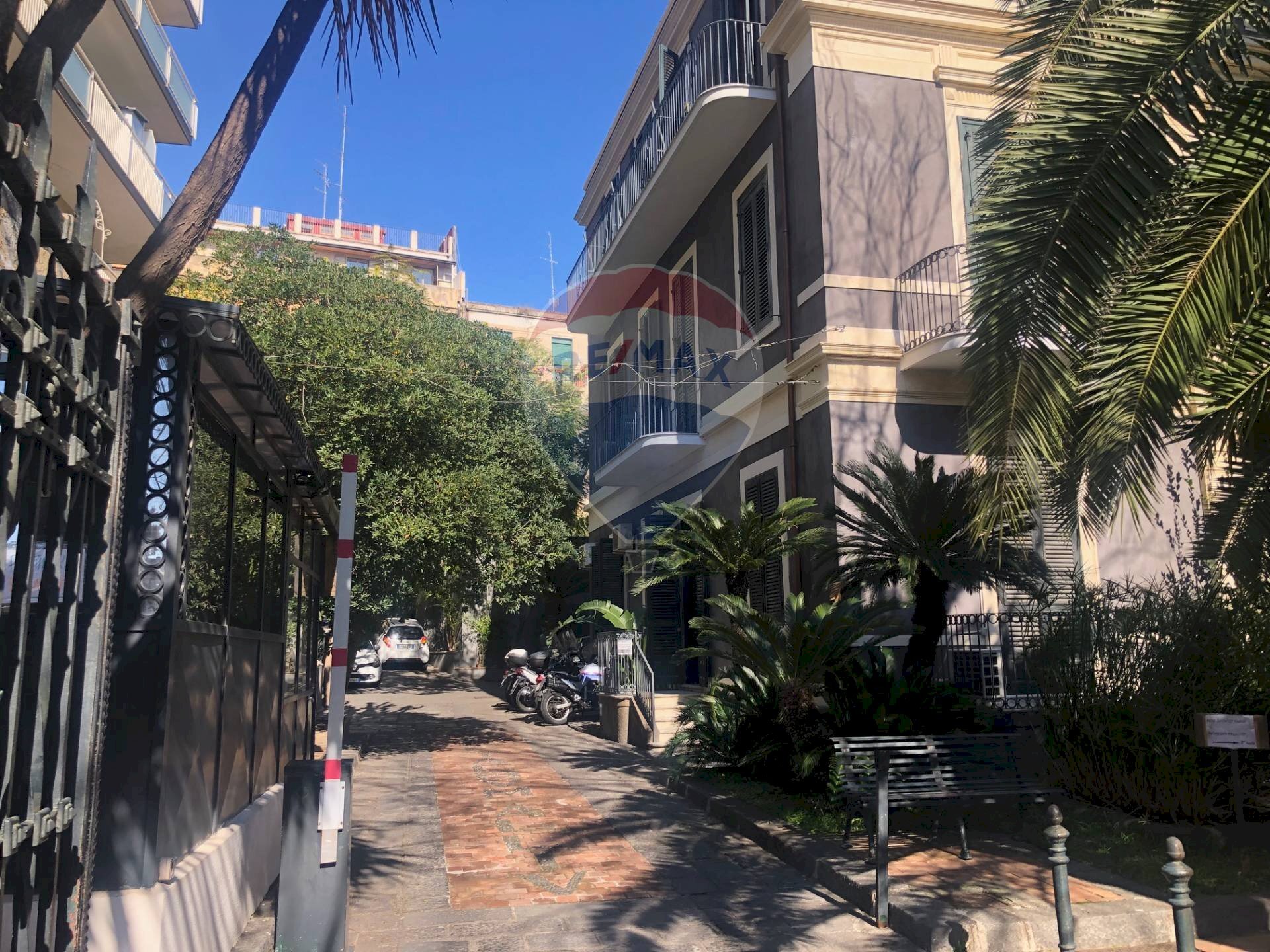 Edificio all\'aperto - Ufficio Via Muscatello
 
19, Catania - foto 1