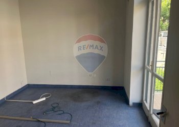 Stanza vuota - Ufficio Via Muscatello
 
19, Catania - foto 9