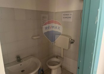 Bagno - Ufficio Via Muscatello
 
19, Catania - foto 12