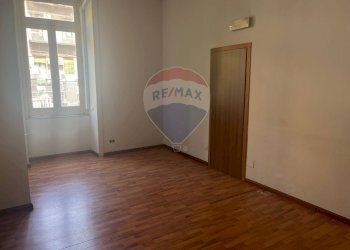 Stanza vuota - Ufficio Via Muscatello
 
19, Catania - foto 17