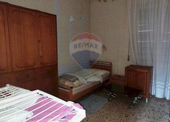 Camera / camera da letto - Appartamento Via Consolazione
 
32, Aci Catena - foto 17