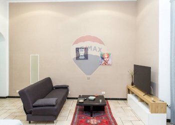 Soggiorno - Trilocale Via San Nicolo' Al Borgo
 
21, Catania - foto 2