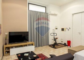 Soggiorno - Trilocale Via San Nicolo' Al Borgo
 
21, Catania - foto 1