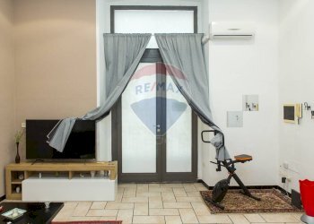 Soggiorno - Trilocale Via San Nicolo' Al Borgo
 
21, Catania - foto 4