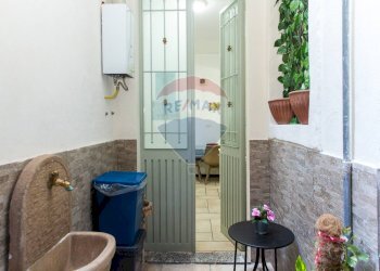 Terrazzino - Trilocale Via San Nicolo' Al Borgo
 
21, Catania - foto 9