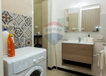 Bagno - Trilocale Via San Nicolo' Al Borgo
 
21, Catania - foto 10