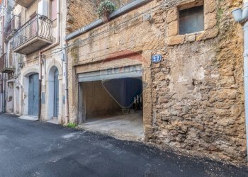 Edificio all\'aperto - Casa indipendente via Mannelli
 
128, Caltagirone - foto 13