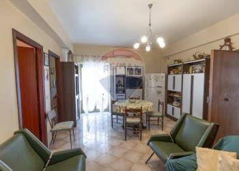 Sala da pranzo - Trilocale via Enrico Toti
 
12/f, Acireale - foto 3