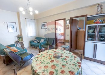 Sala da pranzo - Trilocale via Enrico Toti
 
12/f, Acireale - foto 10