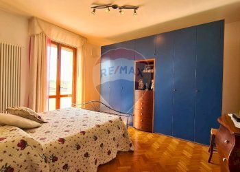 Camera / camera da letto - Apartment Empoli - photo 15