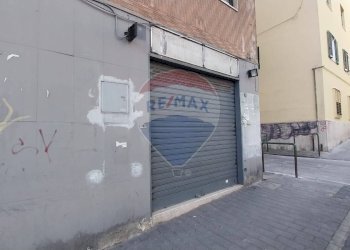 Edificio all\'aperto - Commercial Premises Piazza Casalbore
 
33, Salerno - photo 2