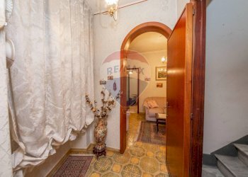 Hall / corridoio - Casa indipendente via Santa Lucia
 
49/57, Mascalucia - foto 39