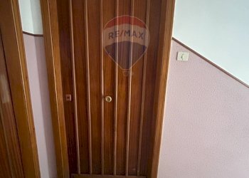 Scale - Appartamento Via Edmondo De Amicis
 
59, Caltanissetta - foto 4