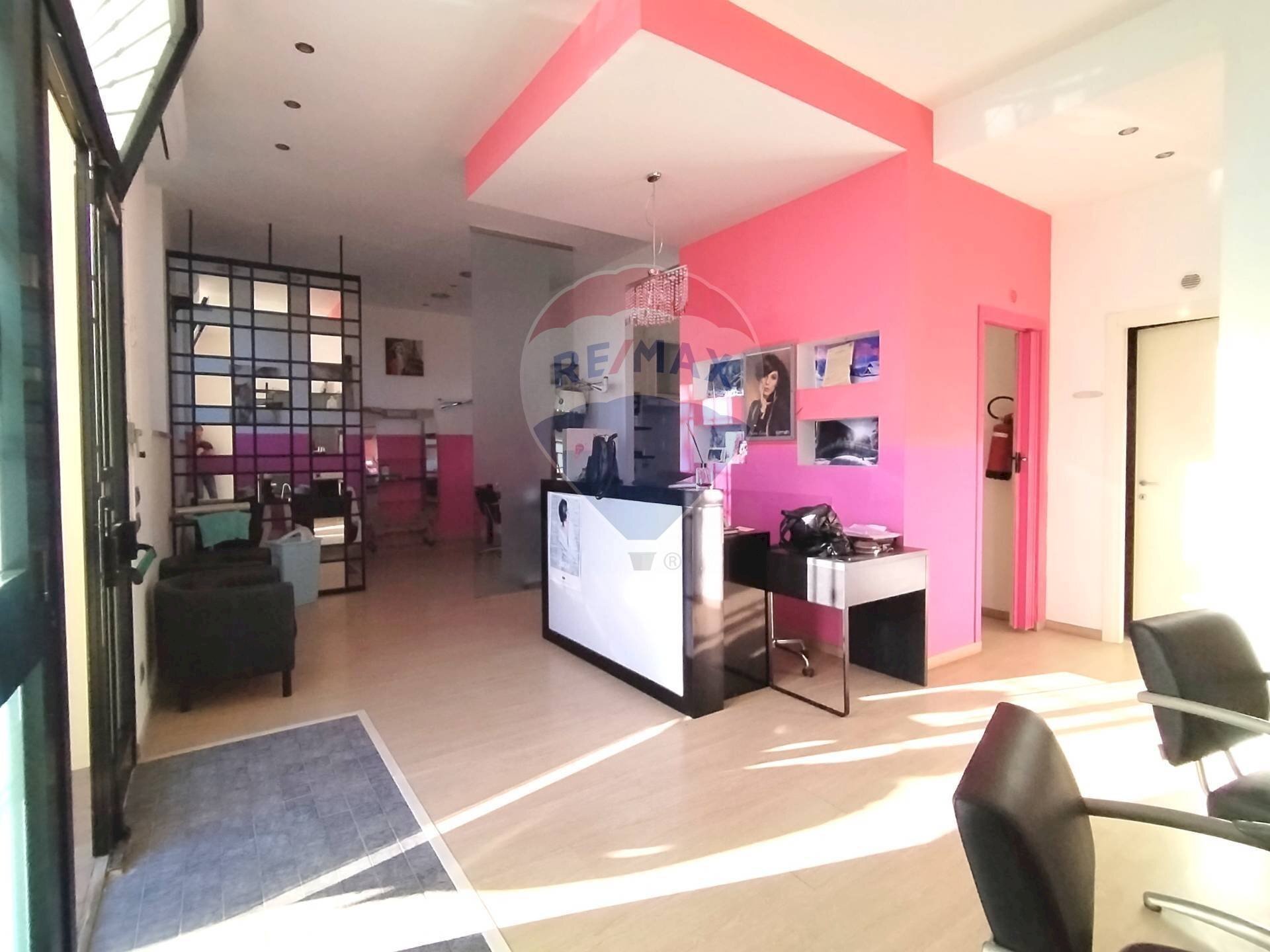 Soggiorno - Laboratorio PIAZZA GIOVANNI XXIII
 
32-33, Osimo - foto 1