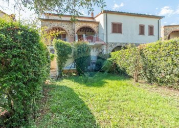 Giardino - Quadrilocale Madonna del Cavalluzzo
 
snc, Manciano - foto 6