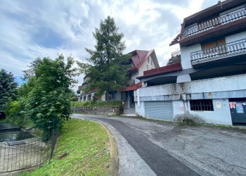 esterno - Trilocale Via San Grato
 
50, Viola - foto 1