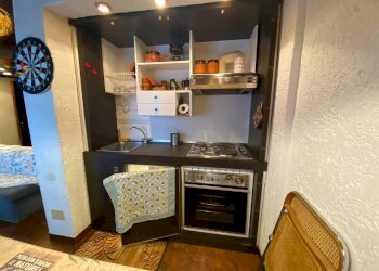 cucina - Trilocale Via San Grato
 
50, Viola - foto 8