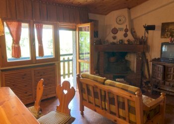 soggiorno - Four-room apartment Via San Grato, Viola - photo 2