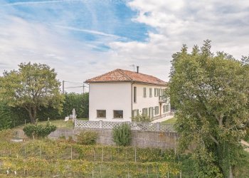 Foto 6 - Casa indipendente Strada Brosia
 
15, Castiglione Tinella - foto 6