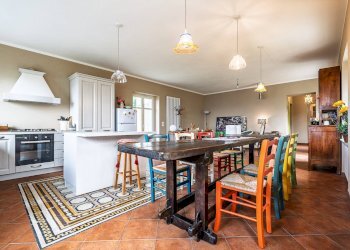 Foto 8 - Casa indipendente Strada Brosia
 
15, Castiglione Tinella - foto 8