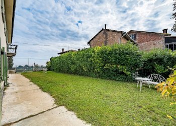 Foto 32 - Casa indipendente Strada Brosia
 
15, Castiglione Tinella - foto 32