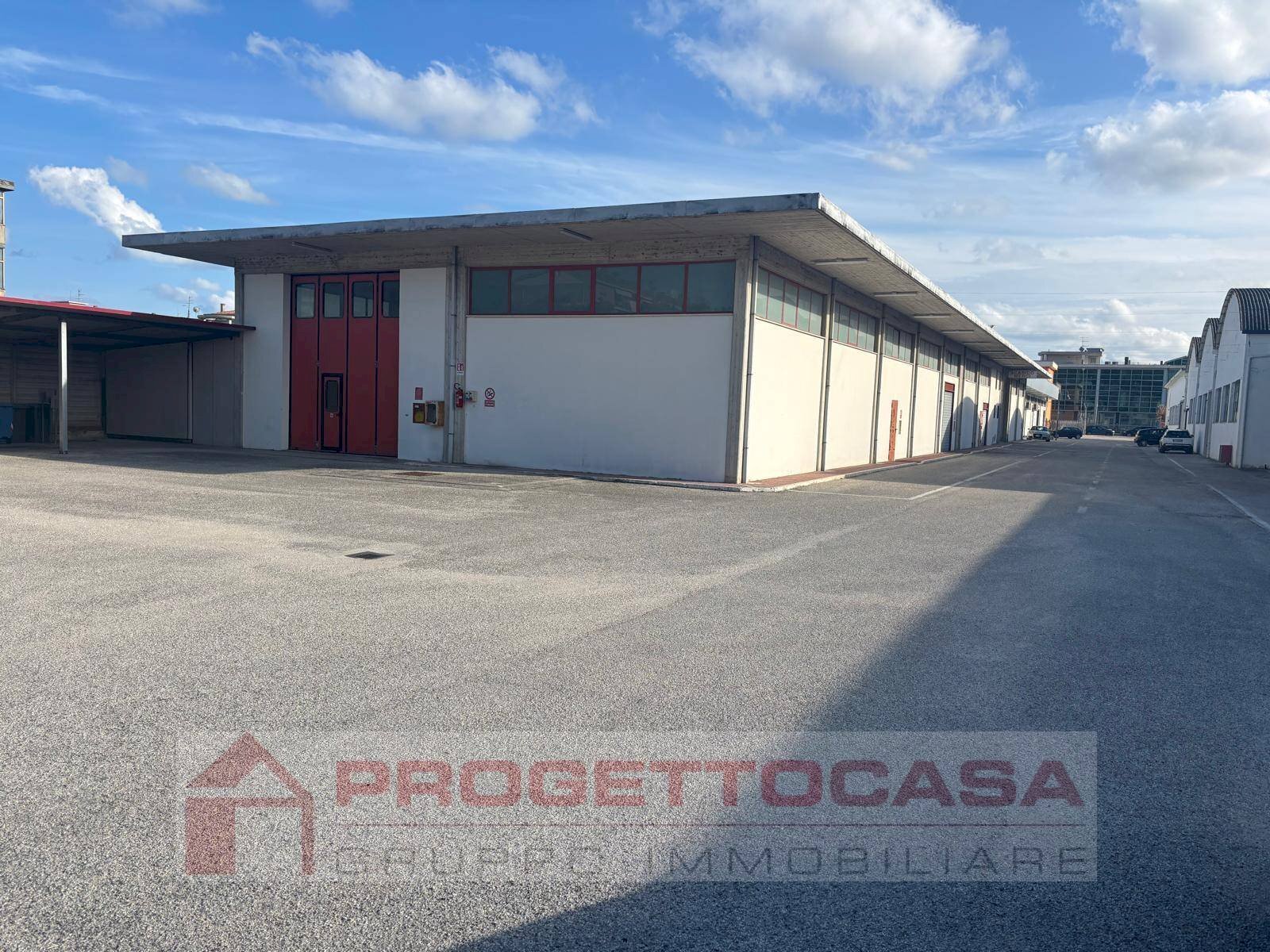 Foto 3 - Capannone Via Val Tiberina, San Benedetto del Tronto - foto 2