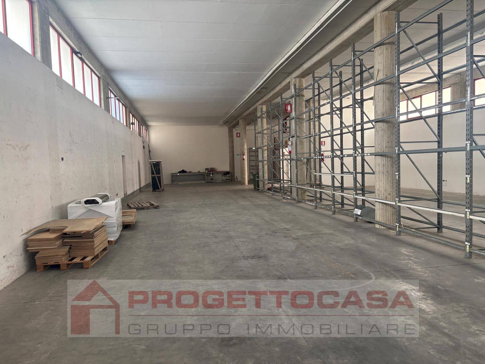 Foto 4 - Capannone Via Val Tiberina, San Benedetto del Tronto - foto 3