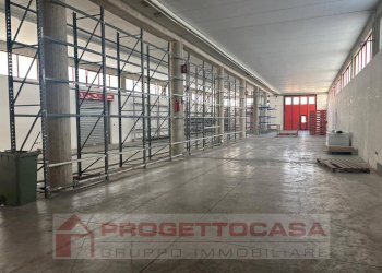 Foto 6 - Capannone Via Val Tiberina, San Benedetto del Tronto - foto 5