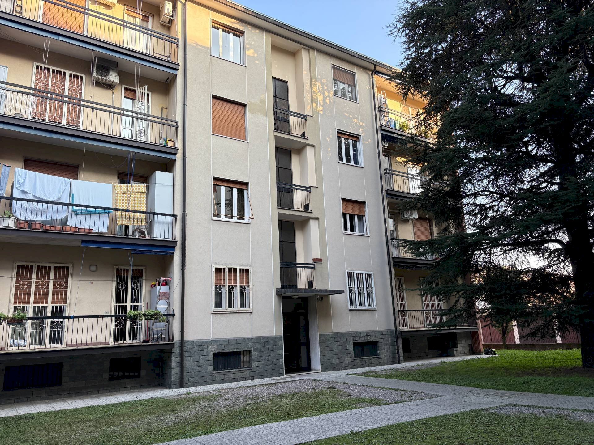 Foto 2 - Trilocale VIA SAN CARLO
127, Rho - foto 2