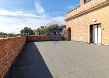 Terrazza - Casa indipendente VIA ARTURO POMPEATI LUCHINI
 
2368, Fiumicino - foto 18