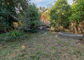 Giardino - Casa indipendente VIA ARTURO POMPEATI LUCHINI
 
2368, Fiumicino - foto 31