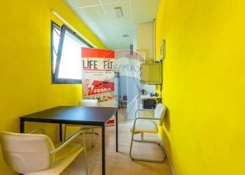 Sala da pranzo - Locale Commerciale VIA DEL CONCHELLO
 
9, Canossa - foto 9