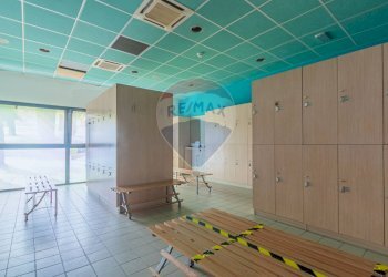 Stanza vuota - Locale Commerciale VIA DEL CONCHELLO
 
9, Canossa - foto 27