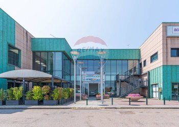 Edificio all\'aperto - Locale Commerciale VIA DEL CONCHELLO
 
9, Canossa - foto 53