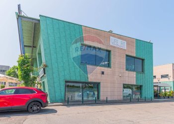 Edificio all\'aperto - Locale Commerciale VIA DEL CONCHELLO
 
9, Canossa - foto 54