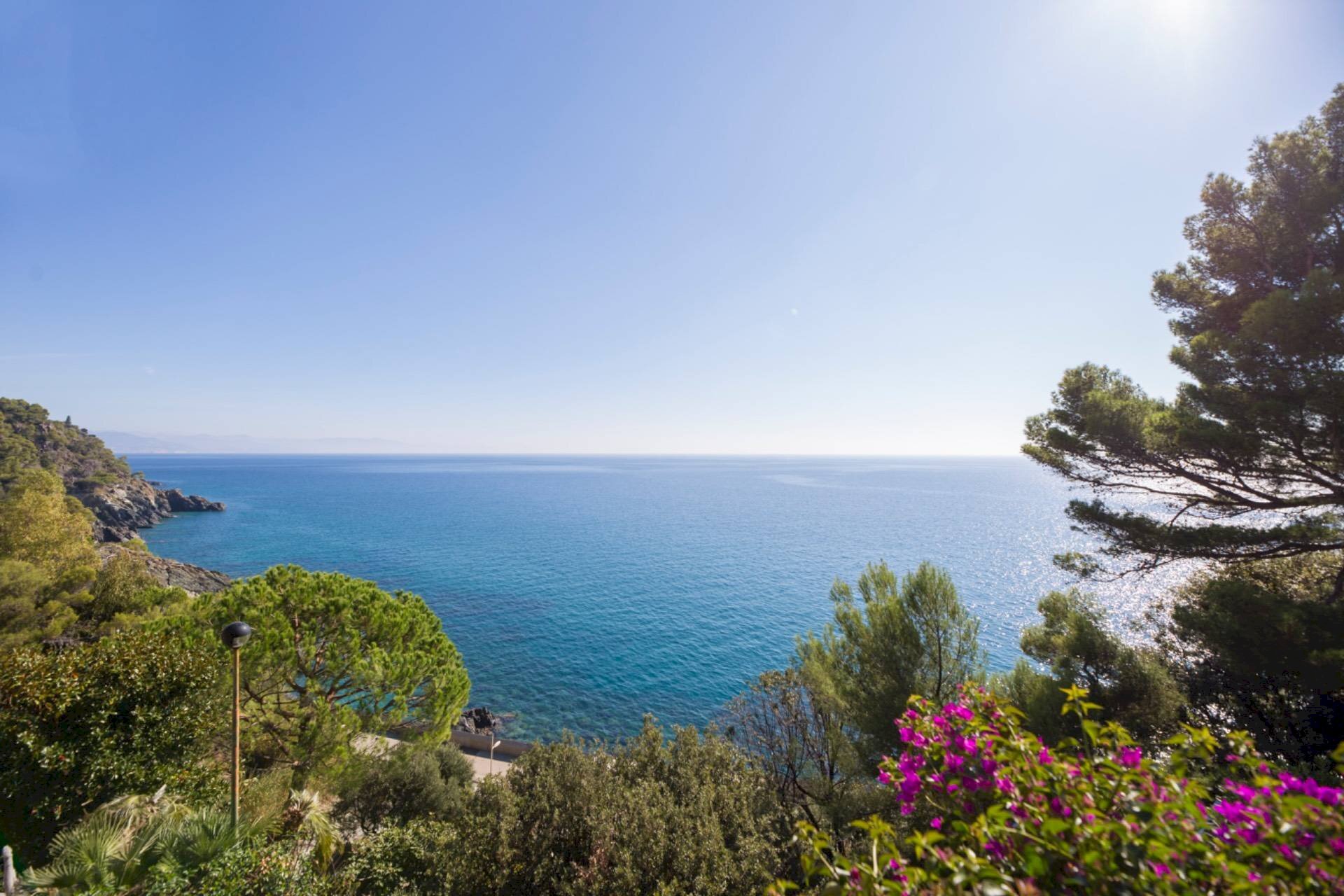 Foto 2 - Trilocale Via Pini d'Aleppo
 
22, Varazze - foto 2