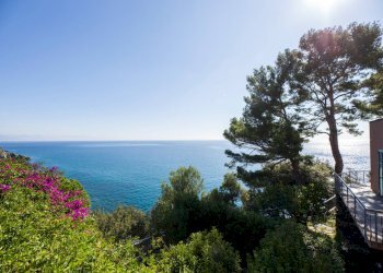 Foto 25 - Trilocale Via Pini d'Aleppo
 
22, Varazze - foto 25