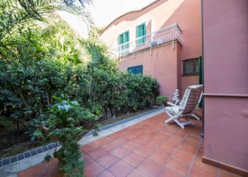 Foto 21 - Trilocale Via Pini d'Aleppo
 
22, Varazze - foto 21