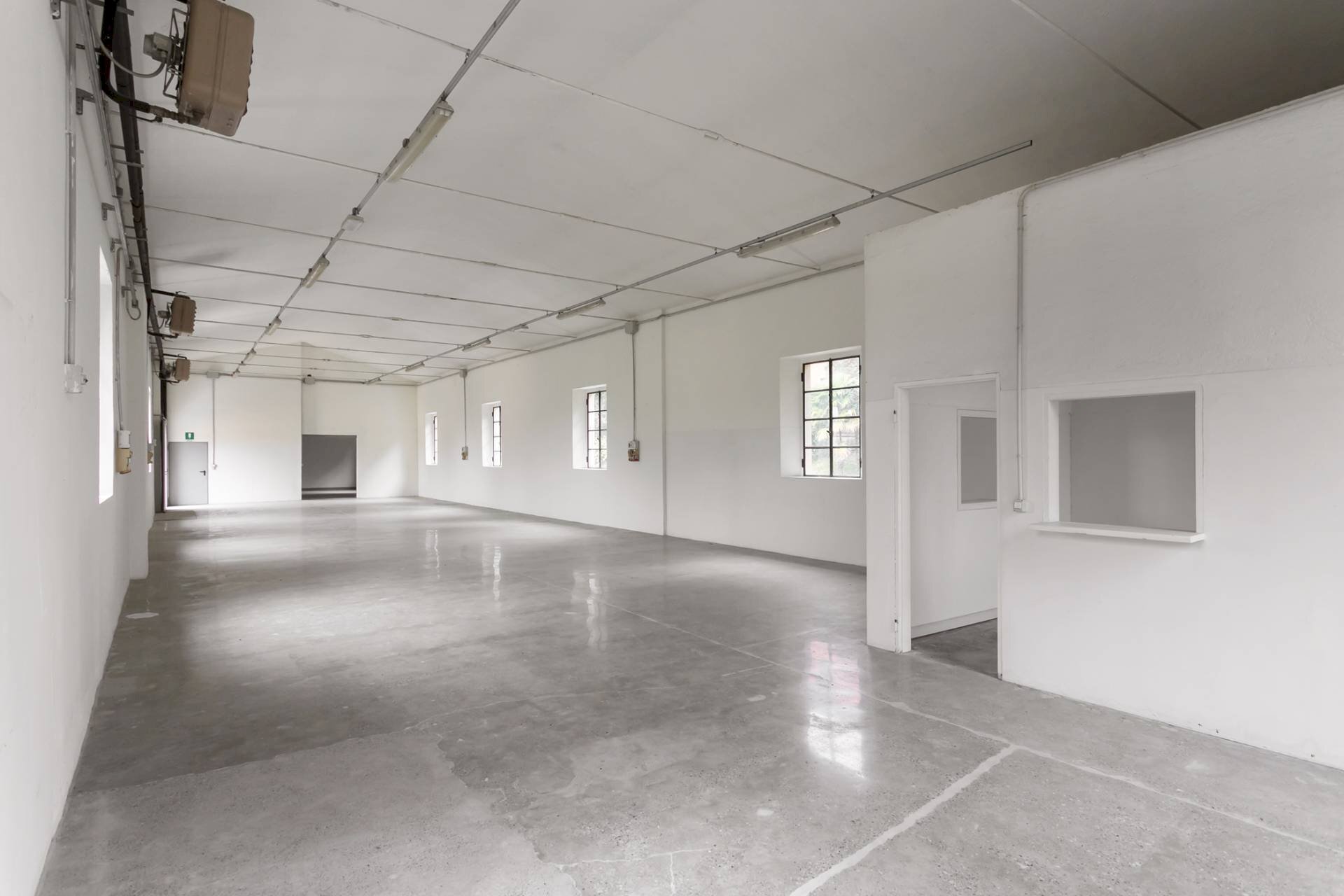 Foto 2 - Laboratory Via Piazzolo
 
5, Villa d'Adda - photo 2