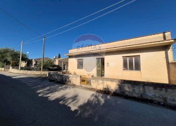 Casa all\'aperto - Casa indipendente via Saitta
 
5, Modica - foto 2