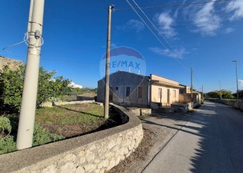 Edificio all\'aperto - Casa indipendente via Saitta
 
5, Modica - foto 24