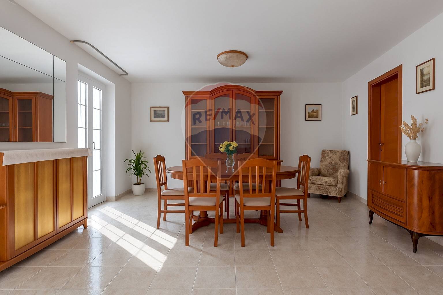 Sala da pranzo - Semi-detached house Viale Regina Margherita
74, Villamagna - photo 2