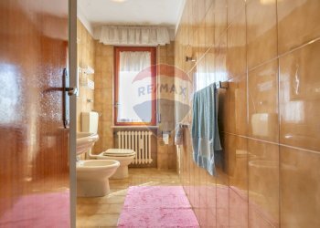 Bagno - Casa semi indipendente Viale Regina Margherita
 
74, Villamagna - foto 13