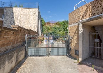 Terrazza - Casa semi indipendente Viale Regina Margherita
 
74, Villamagna - foto 22