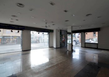 Foto 13 - Locale Commerciale Viale Adamello
 
42, Lecco - foto 13