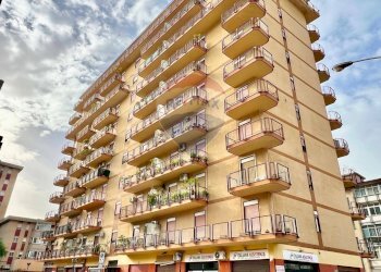 Edificio all\'aperto - Quadrilocale Largo Della Martora
 
5, Palermo - foto 2